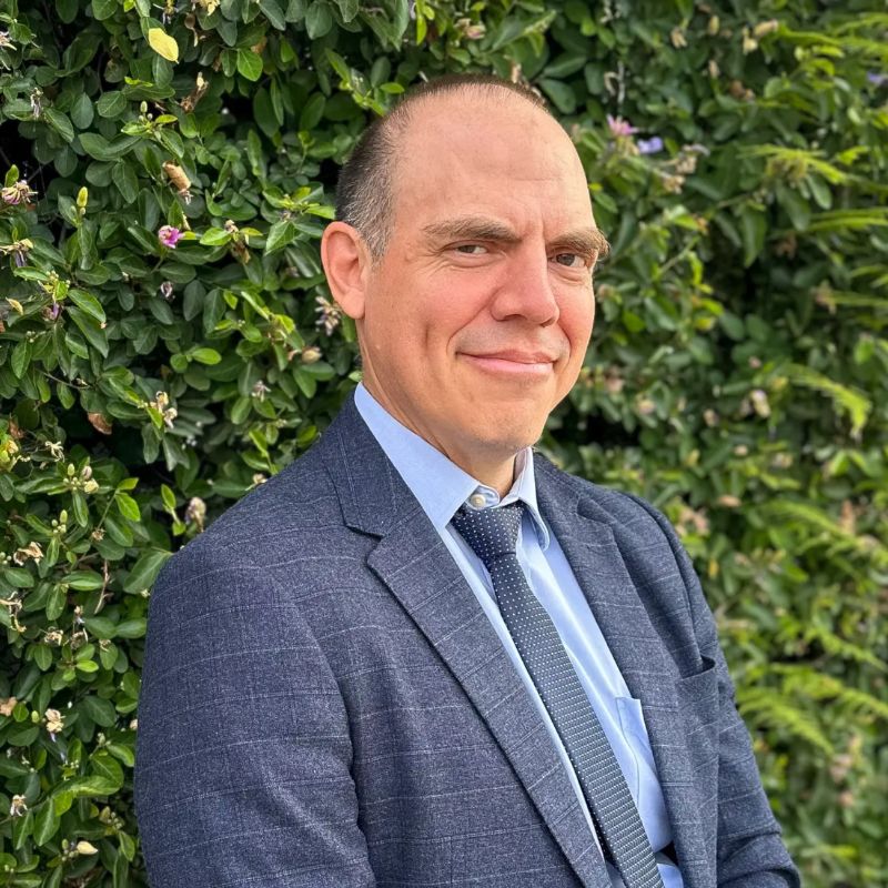 Dr. Frank Olmos